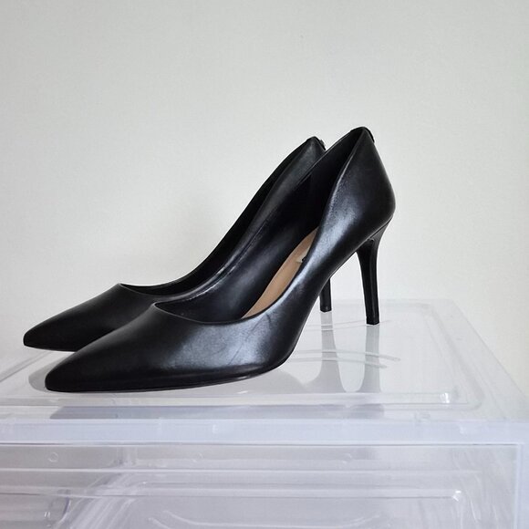 Karl Lagerfeld Black Leather Pumps, Size 8 - Picture 6 of 9